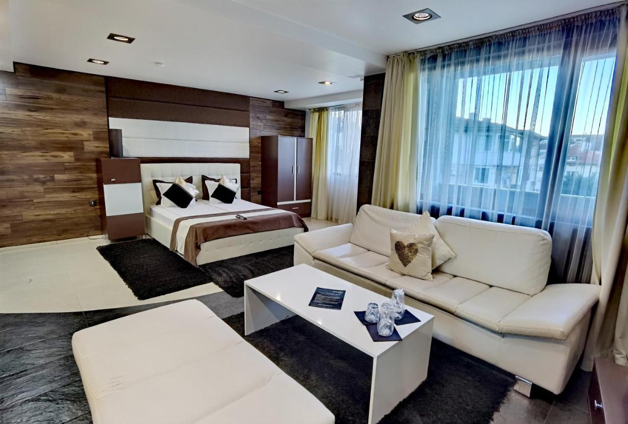 Hotel Acktion ชูเมน ภายนอก รูปภาพ