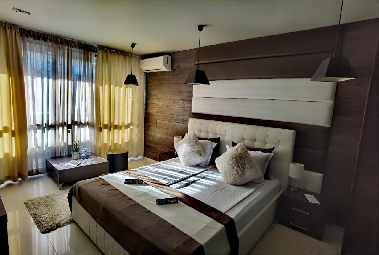 Hotel Acktion ชูเมน ภายนอก รูปภาพ
