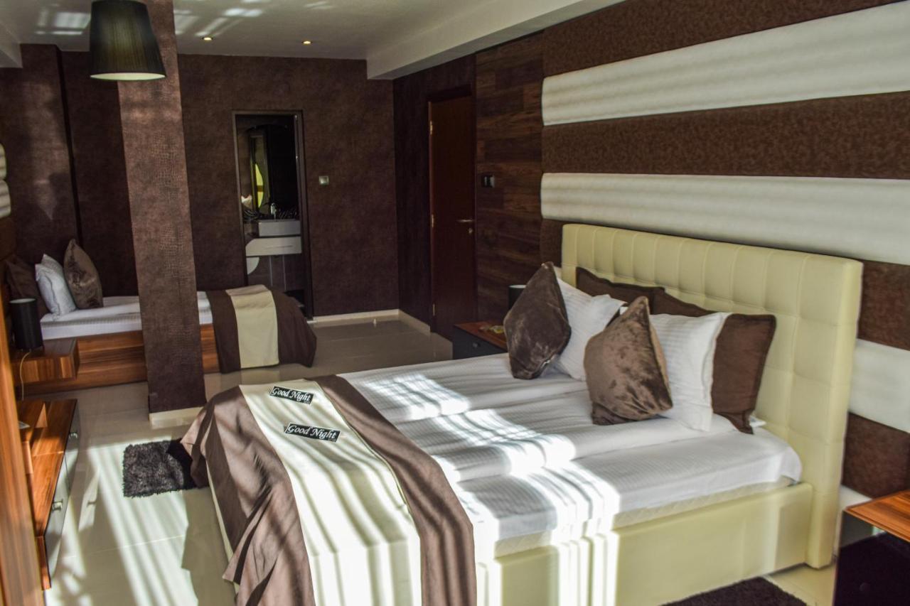 Hotel Acktion ชูเมน ภายนอก รูปภาพ